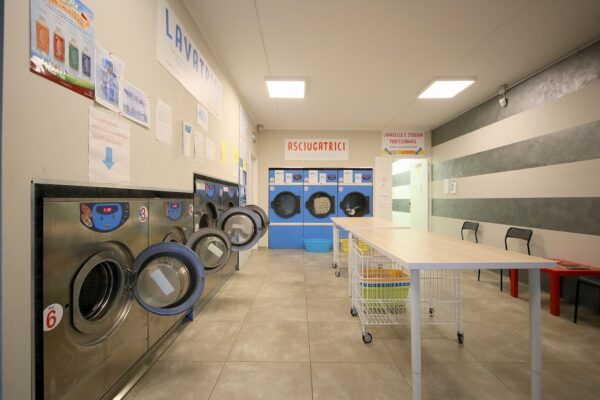 Lavanderia Self Service Lavatutto da Gio Brescia
